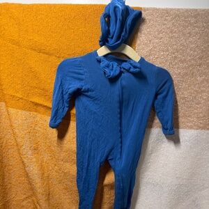 Kyte Baby Bamboo Zippered Footie in Sapphire Matching Knotted hat & mittens 0-3